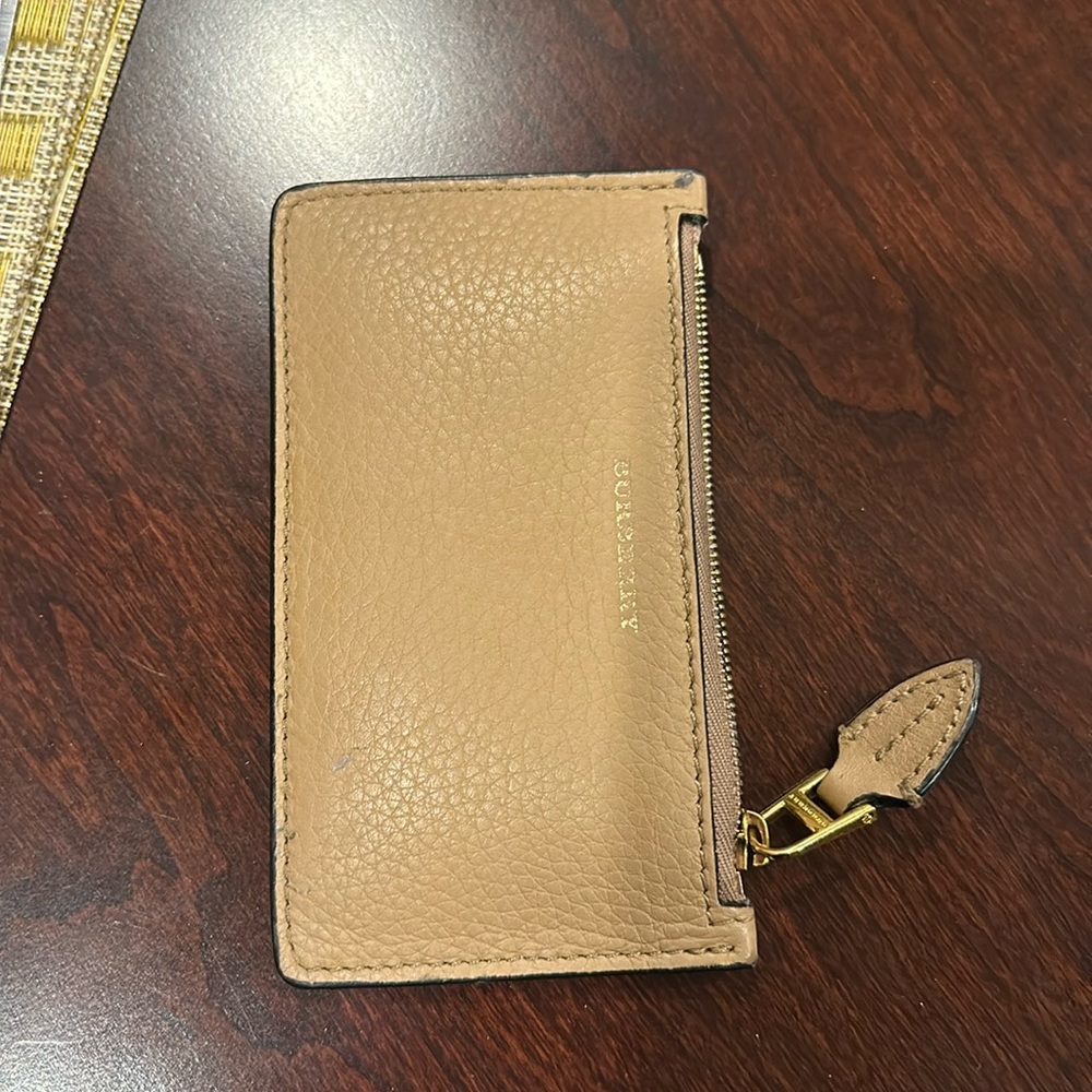 Burberry Leather Zip card Case